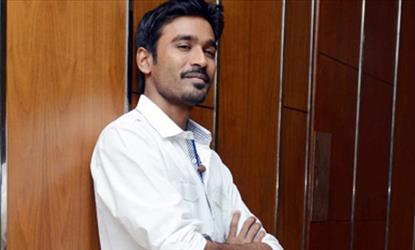 யாரை பாராட்டுவது... கலங்கிய கண்கள்... தனுஷ் டுவிட்